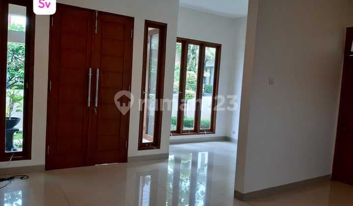 Rumah Bagus Dekat Stasiun Jurangmangu di Bintaro Sektor 9