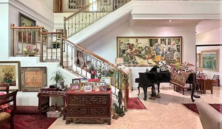 Dijual Cepat Rumah Luas Cantik Asri di Ampera Jakarta Selatan