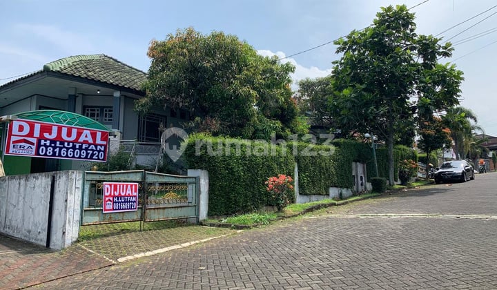 Rumah Dijual Kompleks Elit