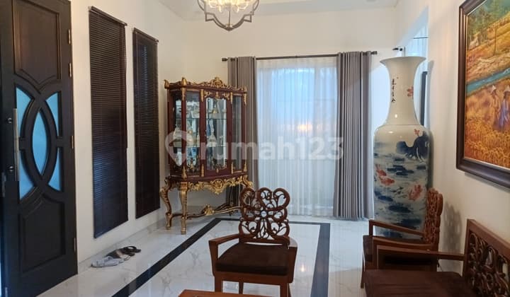 Dijual Rumah di Taman Meruya Ilir, Jakarta Barat