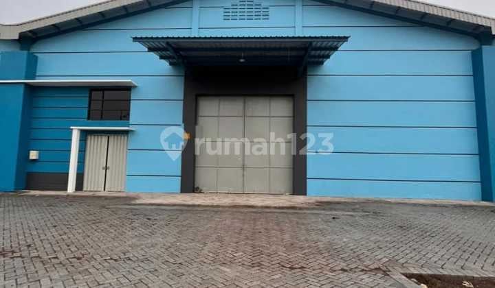 Gudang Bangunan Baru Siap Huni Lokasi Strategis
