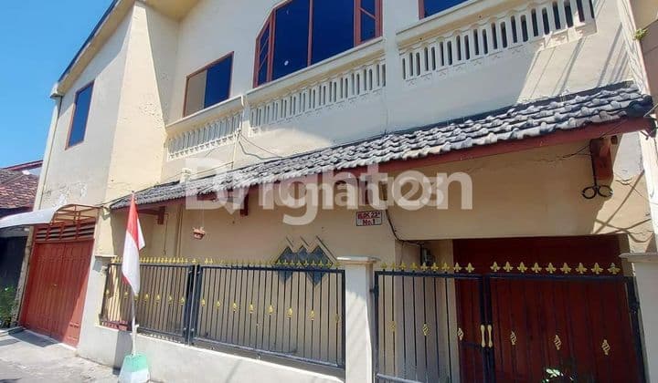 rumah siap huni lokasi sangat strategis dan komersial