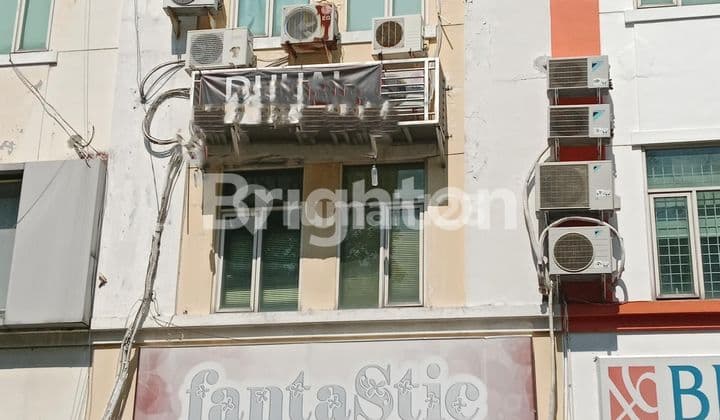 Ruko siap lokasi sangat strategis dan komersial