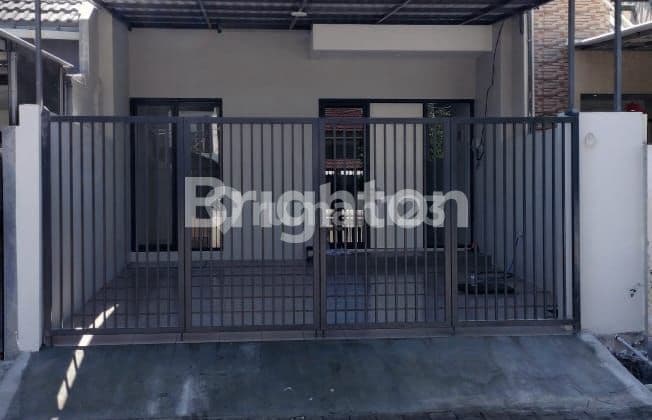 Rumah siap huni lokasi sangat strategis dan komersial