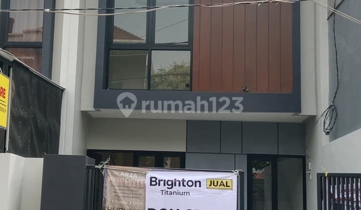 Rumah Baru Gress Siap Huni Lokasi Sangat Strategis