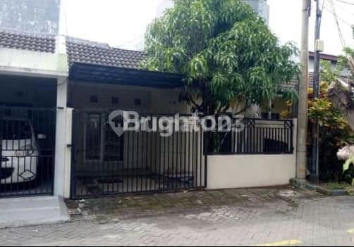 rumah siap huni lokasi sangat strategis dan komersial