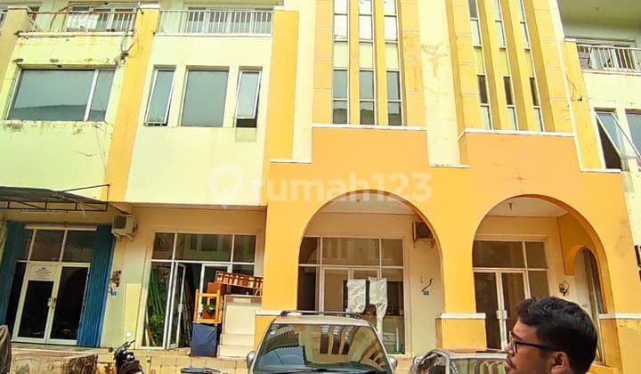 Ruko Komersial di Kawasan Cbd Ciledug Selangkah ke Halte Transjakarta