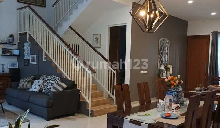 Rumah Cantik 2 Lantai Siap Huni Di Nusaloka Bsd