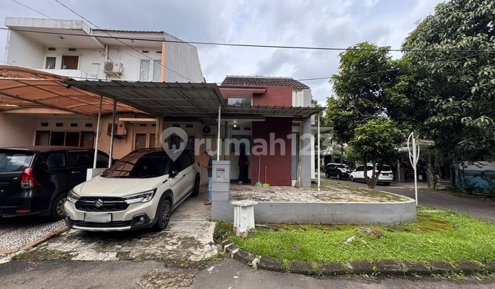 For Rent- Rumah Luas Siap Huni Selangkah ke Pasar Segar Graharaya
