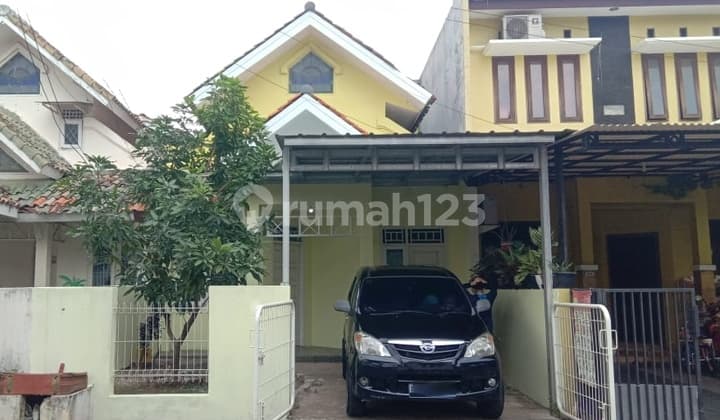 Rumah 1,5 Lantai di Cluster Bebas Banjir Graha Raya