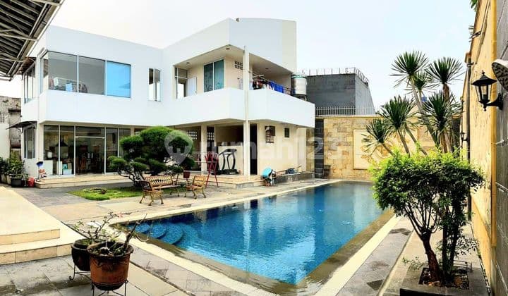 2-Story Spacious House With Swimming Pool In Bintaro Sector 3