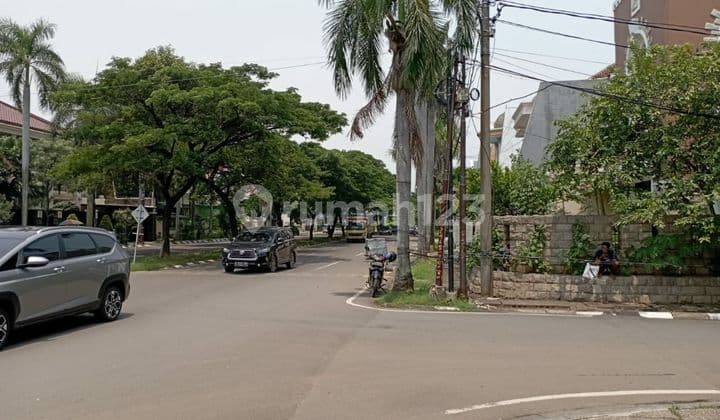 Rumah Hoek Boulevard 2,5 Lt Di Citra Garden Jakarta-barat