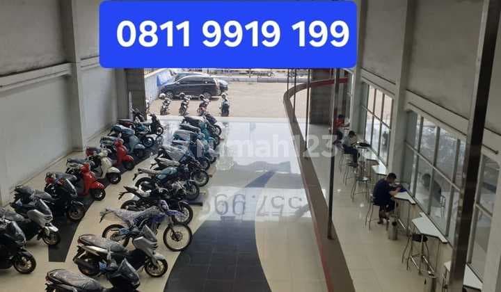 Dijual / Disewakan Gedung Ex Showroom (Ada Lap.futsal) di Kawaraci