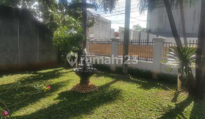 Rumah Bagus Strategis Harga Menarik di Dekat Bintaro Sektor 7