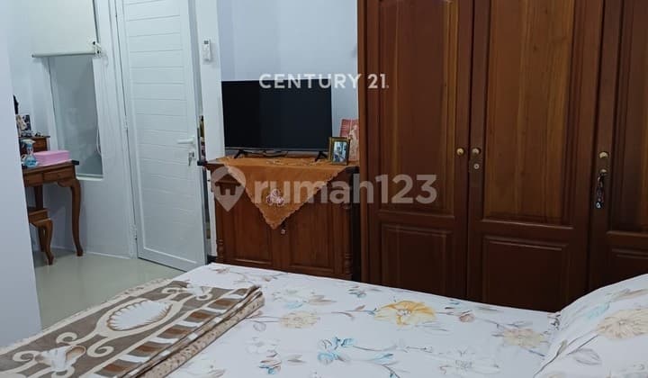 For Sale Renovated House Attractive Price in Graha Bintaro