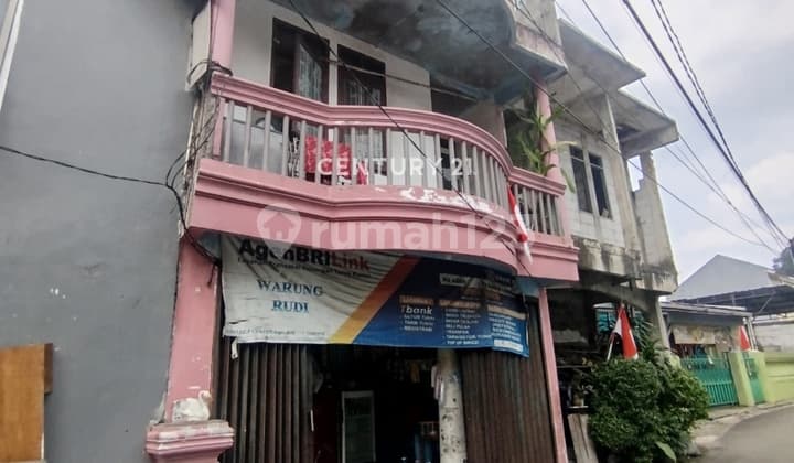 Dijual Rumah 3 Lantai Strategis di Sawah Baru Ciputat Tangsel