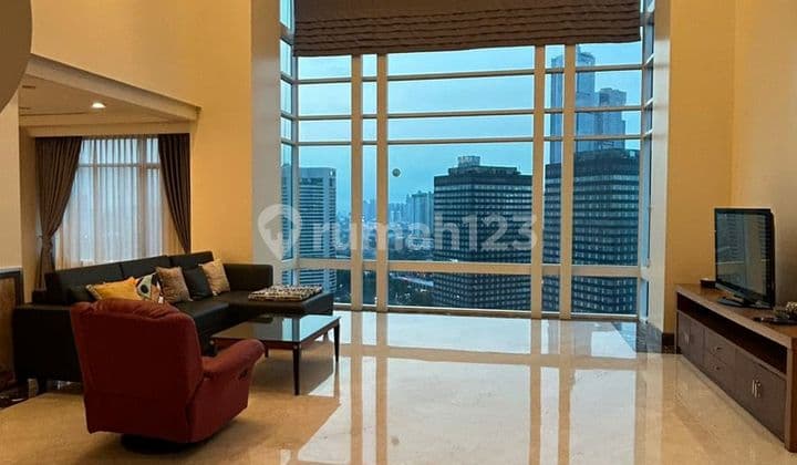 Apartment Four Seasons Residences 4 BR Bagus Furnished