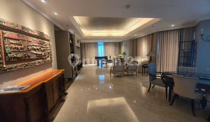 Apartment Four Season 3 BR Bagus Furnished