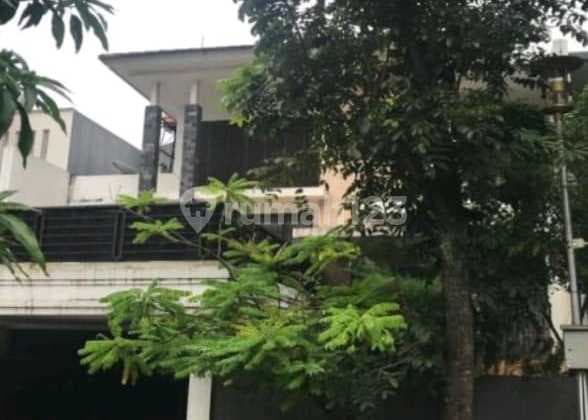 Dijual Rumah di hook , Mahogany Residence Cibubur, samping Trans Studio Mal , Ari