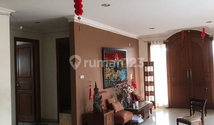 Rumah Asri Akses LRT & MRT 2 Lantai, di Jual, Jalan Simprug, Kebayoran, Jakarta Selatan