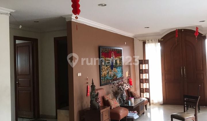 Rumah Asri Akses LRT & MRT 2 Lantai, di Jual, Jalan Simprug, Kebayoran, Jakarta Selatan