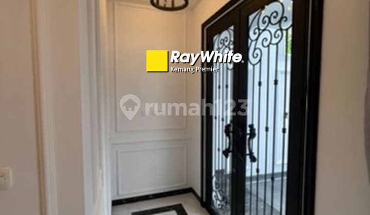 Rumah Baru di Jual Jl. Sawo Manila, Jaksel