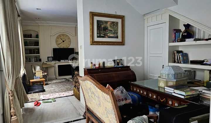 Di Jual Rumah Bagus Jalan Cipaku Kebayoran Baru
