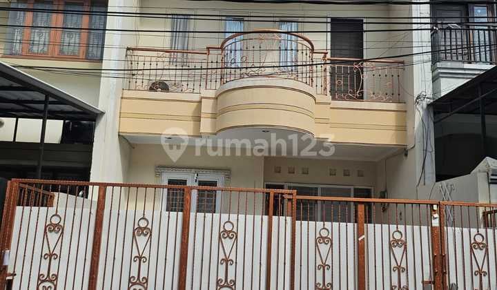 Rumah Bagus Lokasi Strategis di Sunter