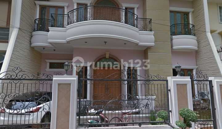 Rumah Bagus Lokasi Strategis di Sunter