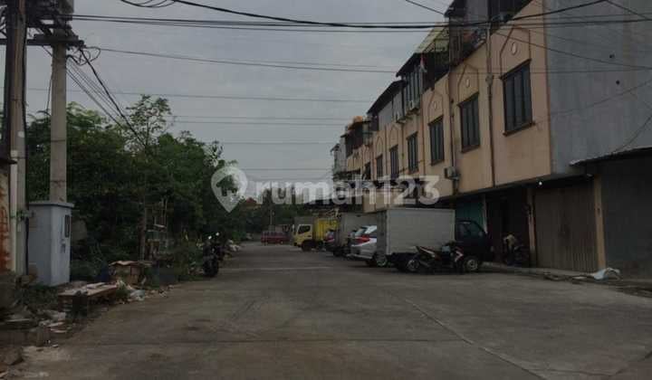 Ruko 3 lantai luas tanah 60m² dalam komplek rukan Duri Kosambi Jak Bar