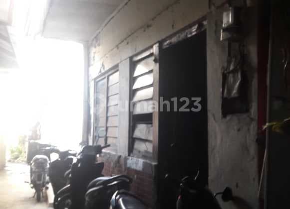 Rumah tua hitung tanah dalam gang 1 lantai luas tanah 65m² di Jl. Kemayoran Jak Pus