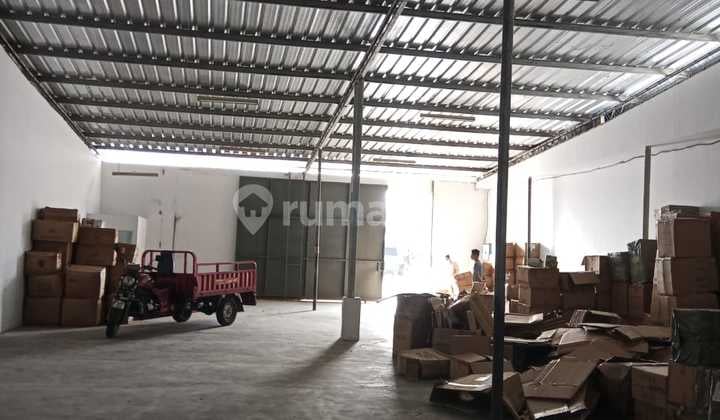 Gudang Luas Tanah 276M² di Jl. Kamal Raya Jak Bar