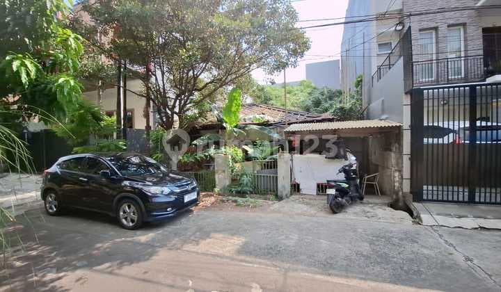 Tanah Luas 200M² di Jl. Pluit Barat Jak-Ut (Jh)