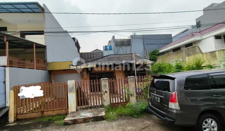 Tanah + Rumah Tua Luas 253M² di Jl. Pluit Jak-Ut (Jh)
