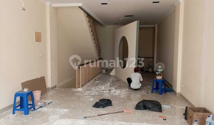 Ruko 3,5 Lantai Luas Tanah 60M² Rukan Cbd Green Lake City Cipondoh Tangerang (Cc)