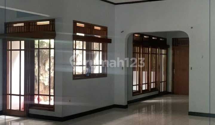 Rumah 1 Lantai Luas Tanah 278M² Cocok untuk Usaha Komersil di Jl. Tanjung Duren Kec. Grogol Jak-Bar (Vn)