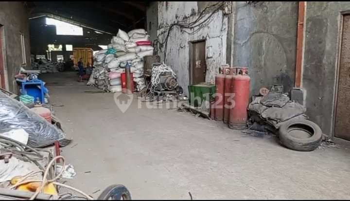 Ex-Factory Warehouse 4000m² on Jl. Raya Kalibaru, Pakuhaji District, Tangerang Regency