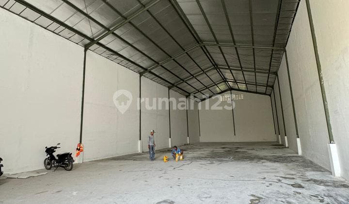 Gudang Baru luas tanah 582m² posisi hook kawasan industri pergudangan Royal Kosambi kec. Kosambi kab. Tangerang