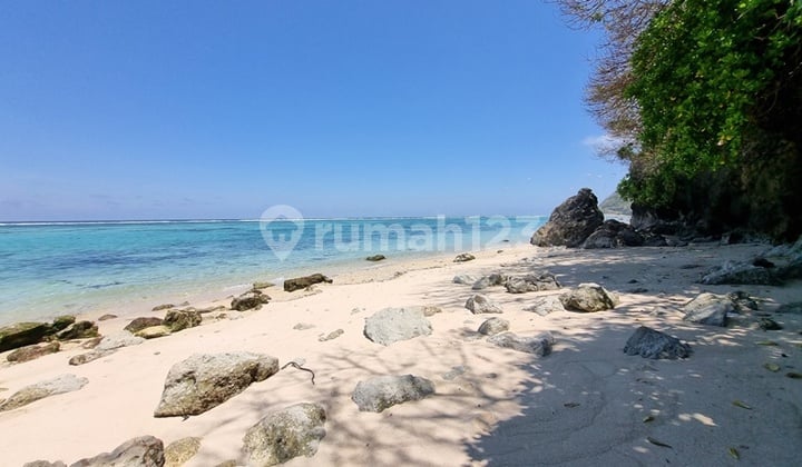 Quick sale of the only small cliffside land in Bali.