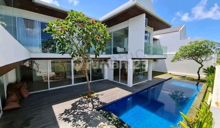 Jual Cepat Villa 6 Bedroom dengan Pool View Ocean di Ungasan