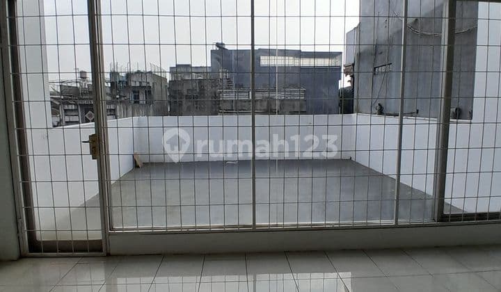 Disewa Ruko Tengah Kota