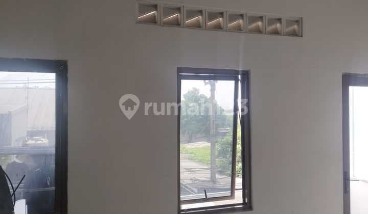 For Sale: Mainroad Cibaligo Cimahi Commercial Building