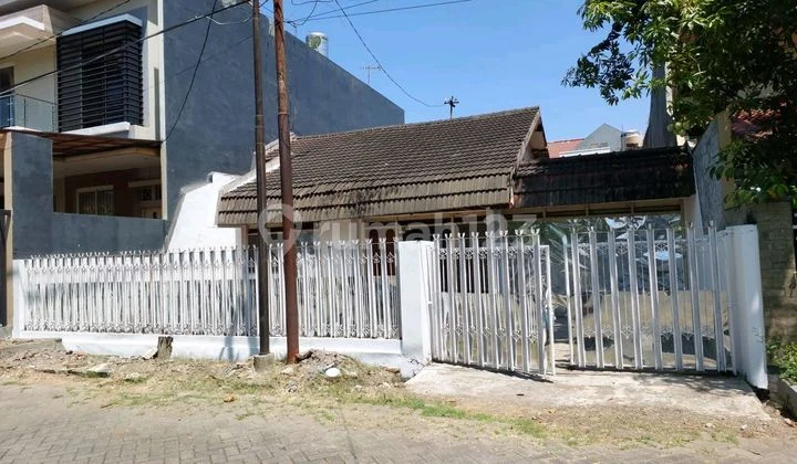 Land 300 m² (land area) @ Sidosermo Housing, Surabaya Land 300 m² (land area) @ Sidosermo Housing, Surabaya