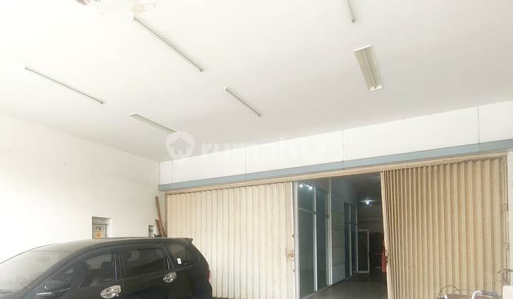 Rumah Komersial (Ex Toko /Rumah Usaha) di Pandegiling Surabaya , Ngantong & di Kawasan Bisnis yang Ramai