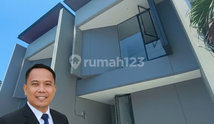 Rumah Modern Minimalis Kawasan Mulyosari Dengan Desain Yang Eklusif Harga Menarik