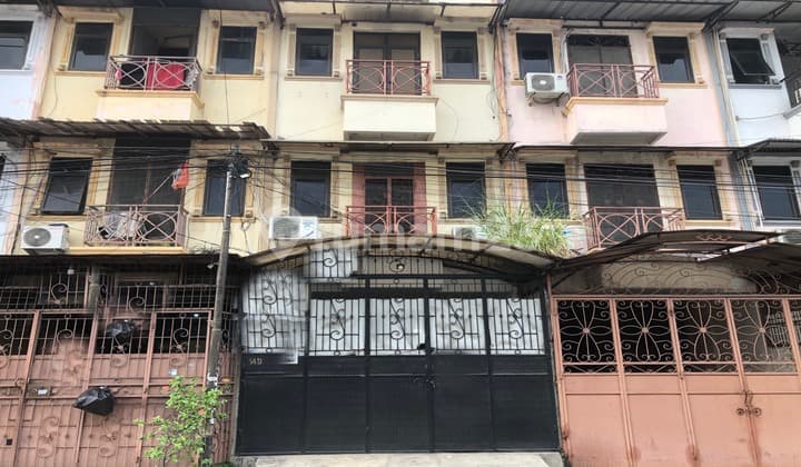 Rumah 3,5 Lantai Murah Dan Bagus Di Jelambar