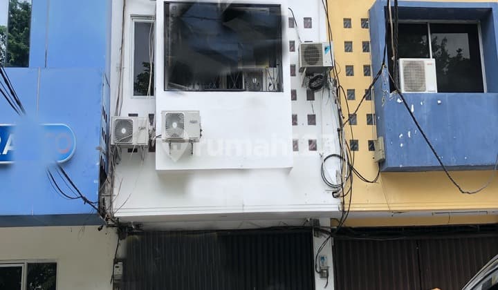 Ruko 11 Kamar Di Area Kampus Palmerah