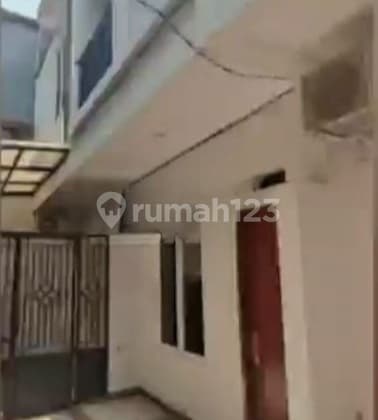 RUMAH DI KEPU LUAS 31m2 LOKASI BAGUS, 2 LANTAI, STRATEGIS, KODE DS