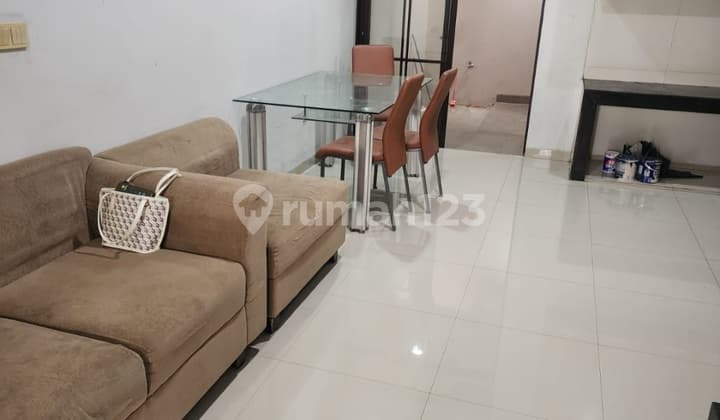 For Rent: House at Est Asia Green Lake City Tangerang