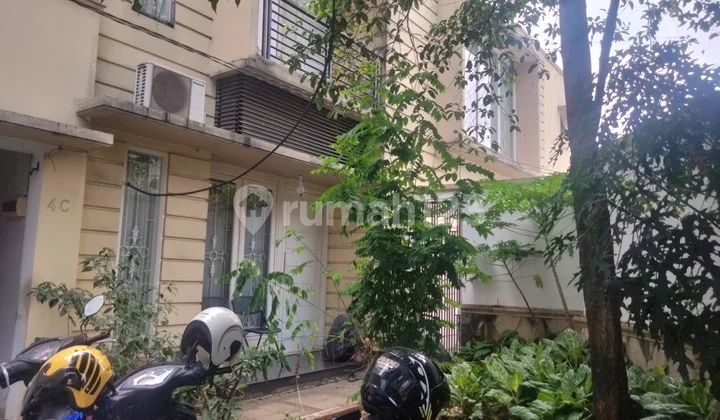 2-Story House Near Hospital, Flood-Free in Pejaten Barat, South Jakarta